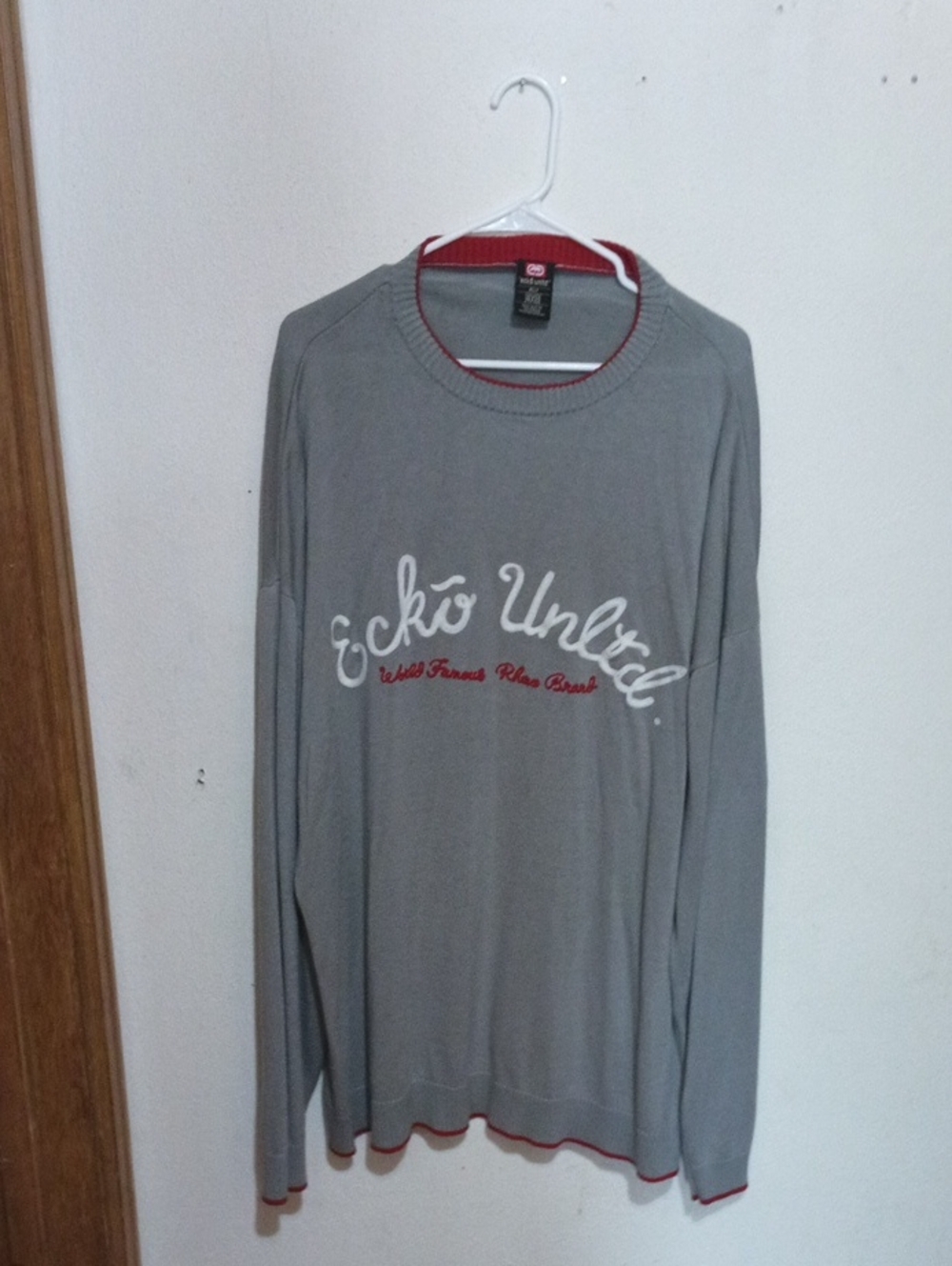 Ecko Unlimited Gray Crewneck Sweater with Red Trim
